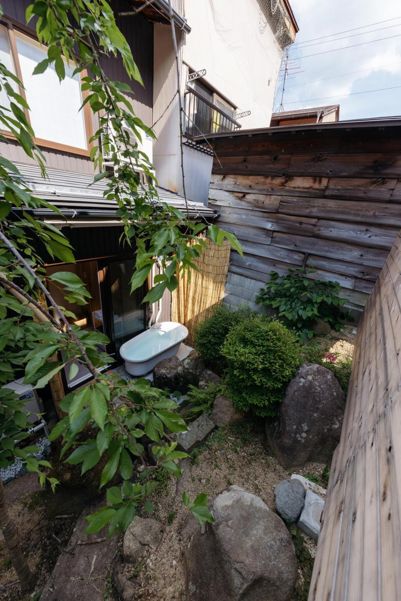 Guest House Hinata - Japanese House With Sauna And Open-Air Bath Takayama  Buitenkant foto